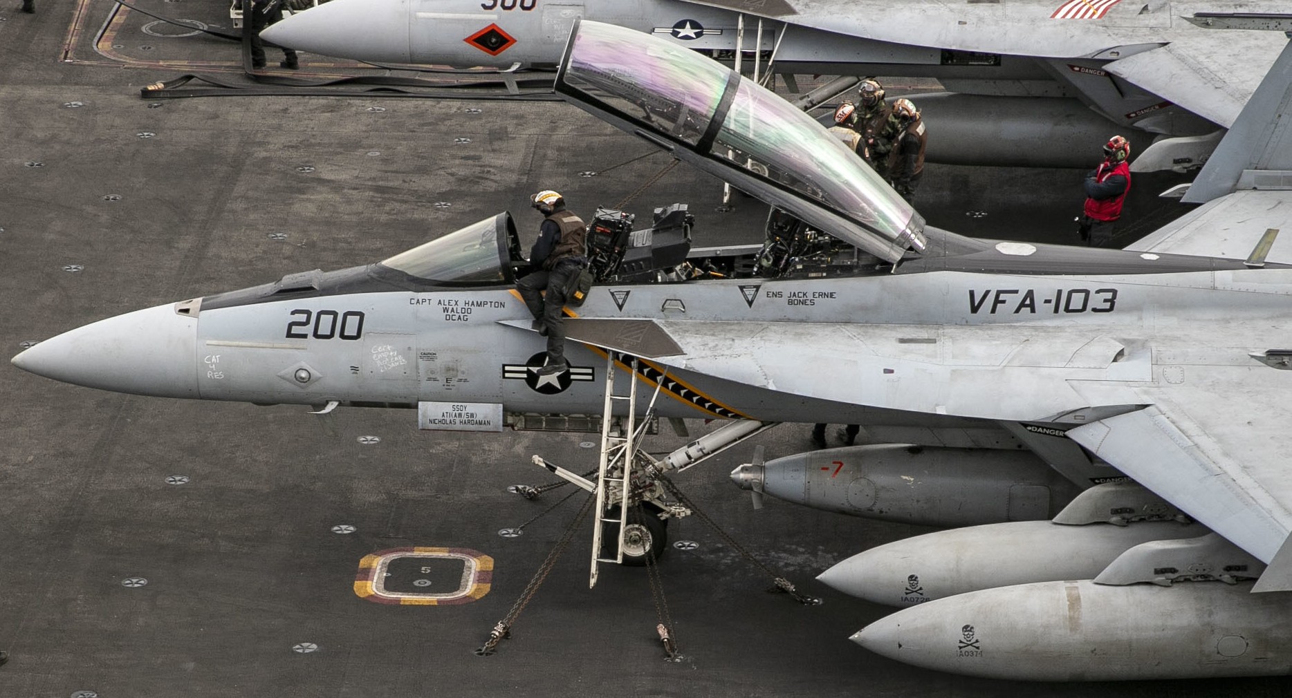 vfa-103 jolly rogers strike fighter squadron f/a-18f super hornet cvw-7 cvn-77 uss george h. w. bush 90