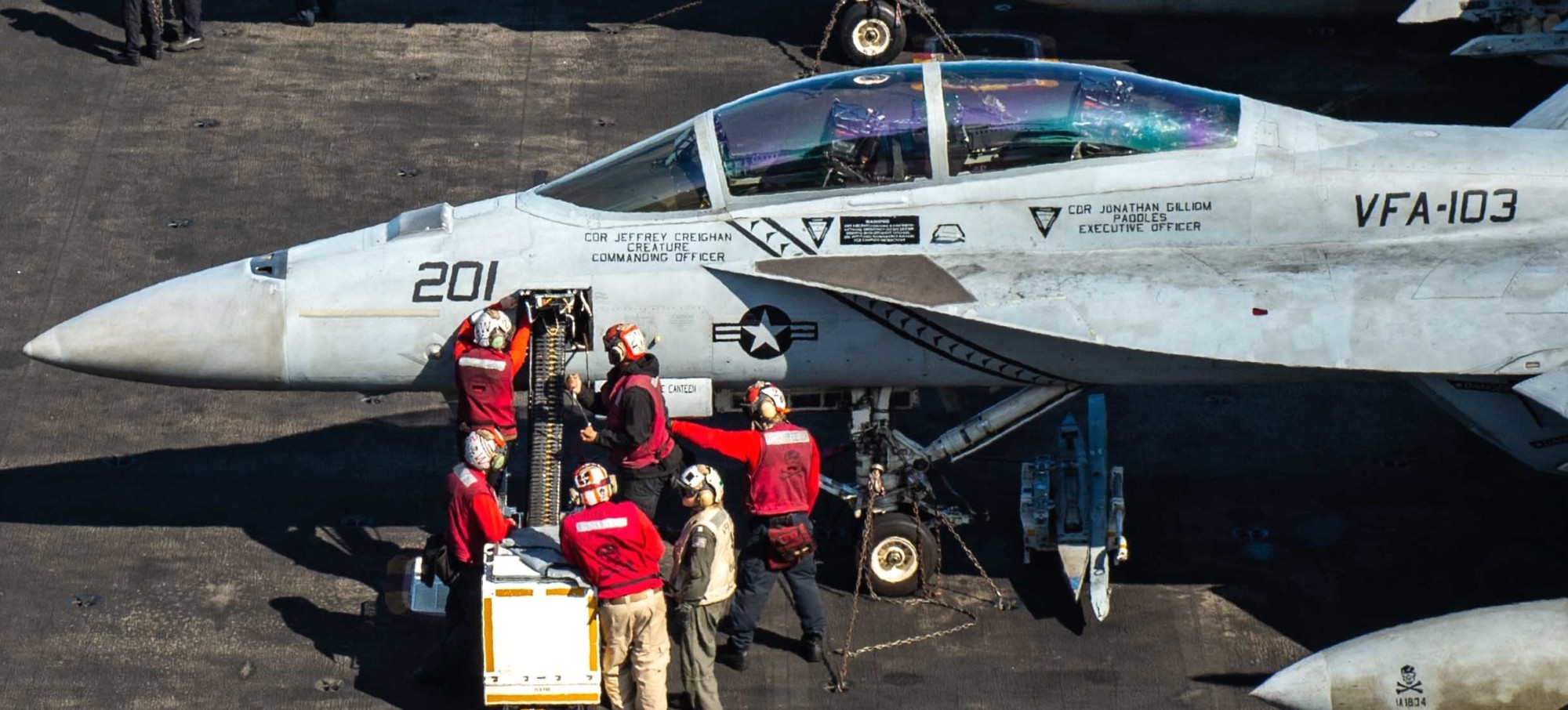 vfa-103 jolly rogers strike fighter squadron f/a-18f super hornet cvw-7 cvn-77 uss george h. w. bush 95