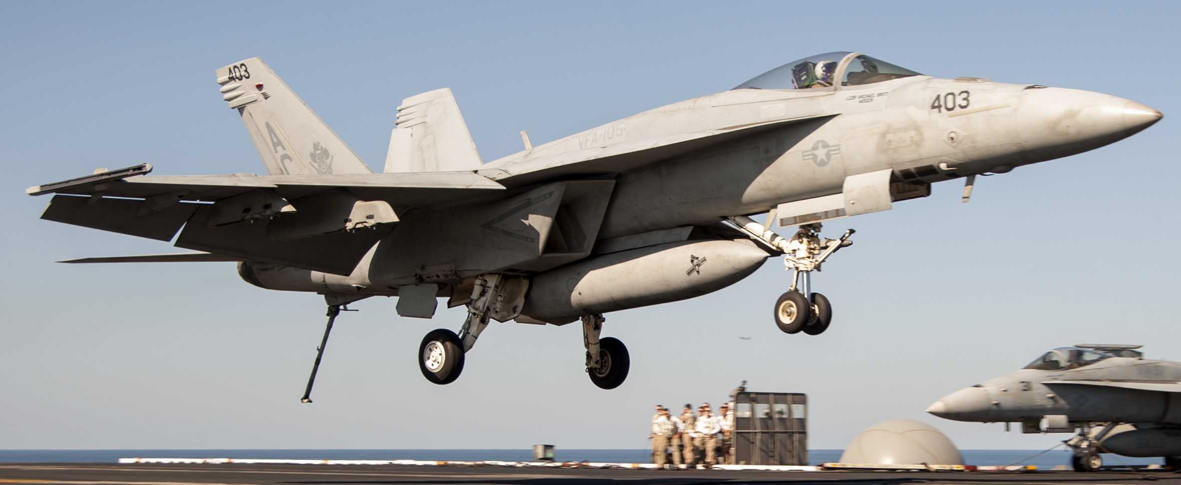 vfa-105 gunslingers strike fighter squadron f/a-18e super hornet cvw-3 cvn-75 uss harry s. truman 60