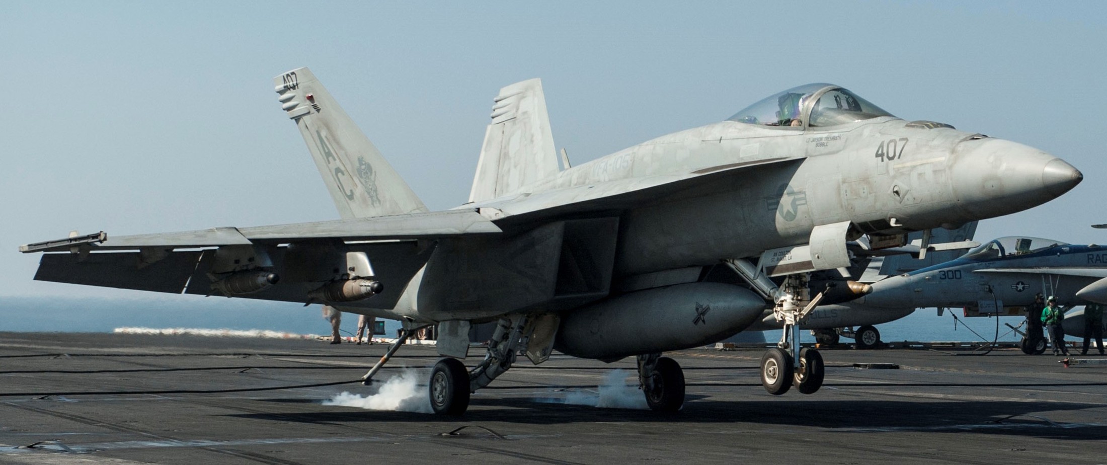 vfa-105 gunslingers strike fighter squadron f/a-18e super hornet cvw-3 cvn-75 uss harry s. truman 64