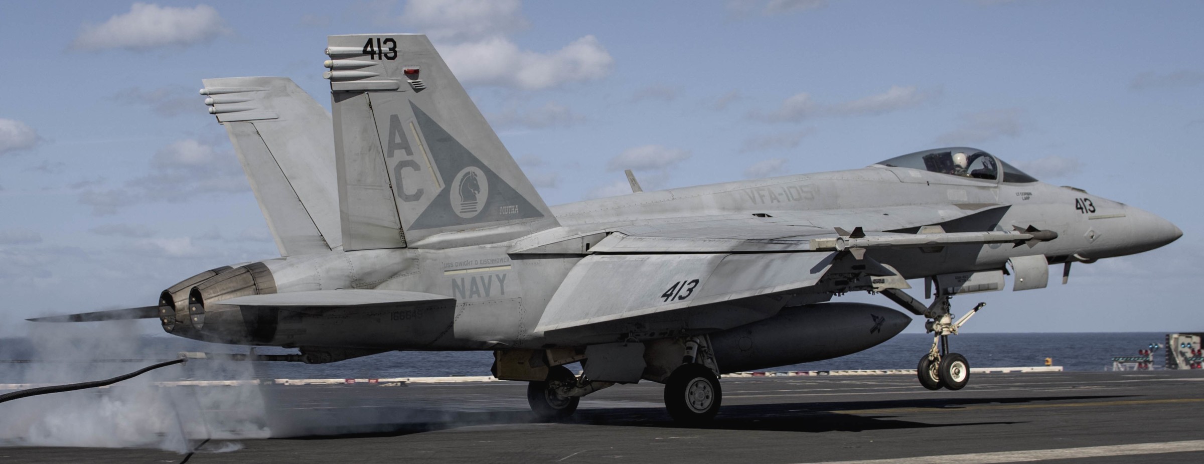 vfa-105 gunslingers strike fighter squadron f/a-18e super hornet cvw-3 cvn-69 uss dwight d. eisenhower 75