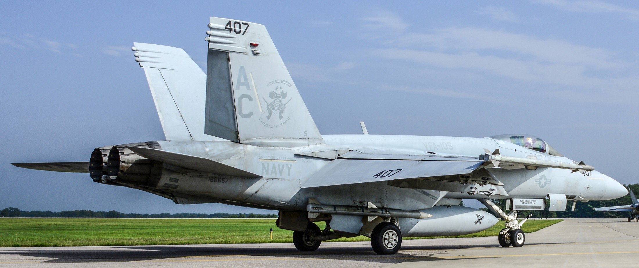 vfa-105 gunslingers strike fighter squadron f/a-18e super hornet volk field angb wisconsin 98