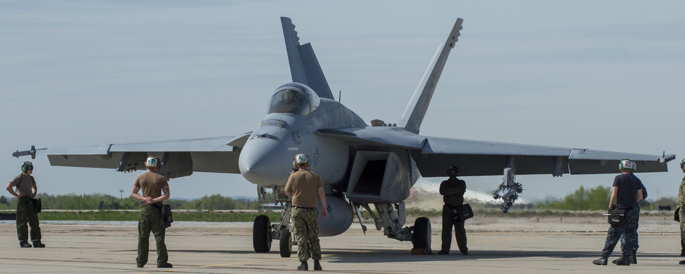 vfa-105 gunslingers strike fighter squadron f/a-18e super hornet gowen field angb boise idaho 106