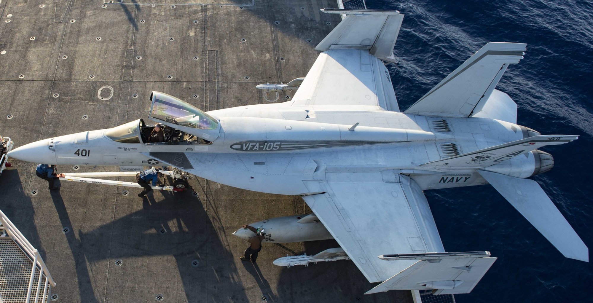 vfa-105 gunslingers strike fighter squadron f/a-18e super hornet cvw-3 cvn-69 uss dwight d. eisenhower 2019 109