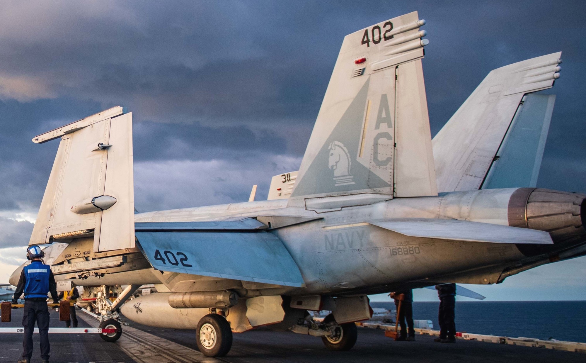 vfa-105 gunslingers strike fighter squadron f/a-18e super hornet cvw-3 cvn-69 uss dwight d. eisenhower 123