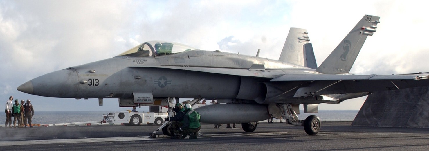 vfa-106 gladiators strike fighter squadron f/a-18c hornet uss theodore roosevelt 99