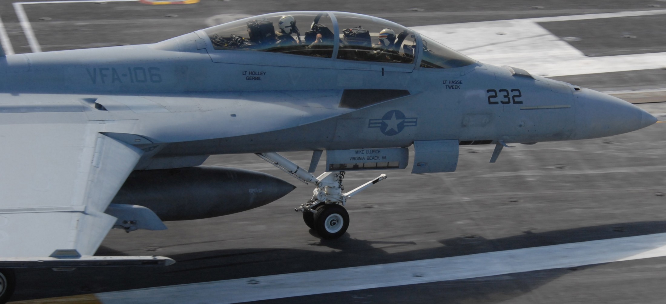 vfa-106 gladiators strike fighter squadron f/a-18f super hornet uss ronald reagan 2009 102