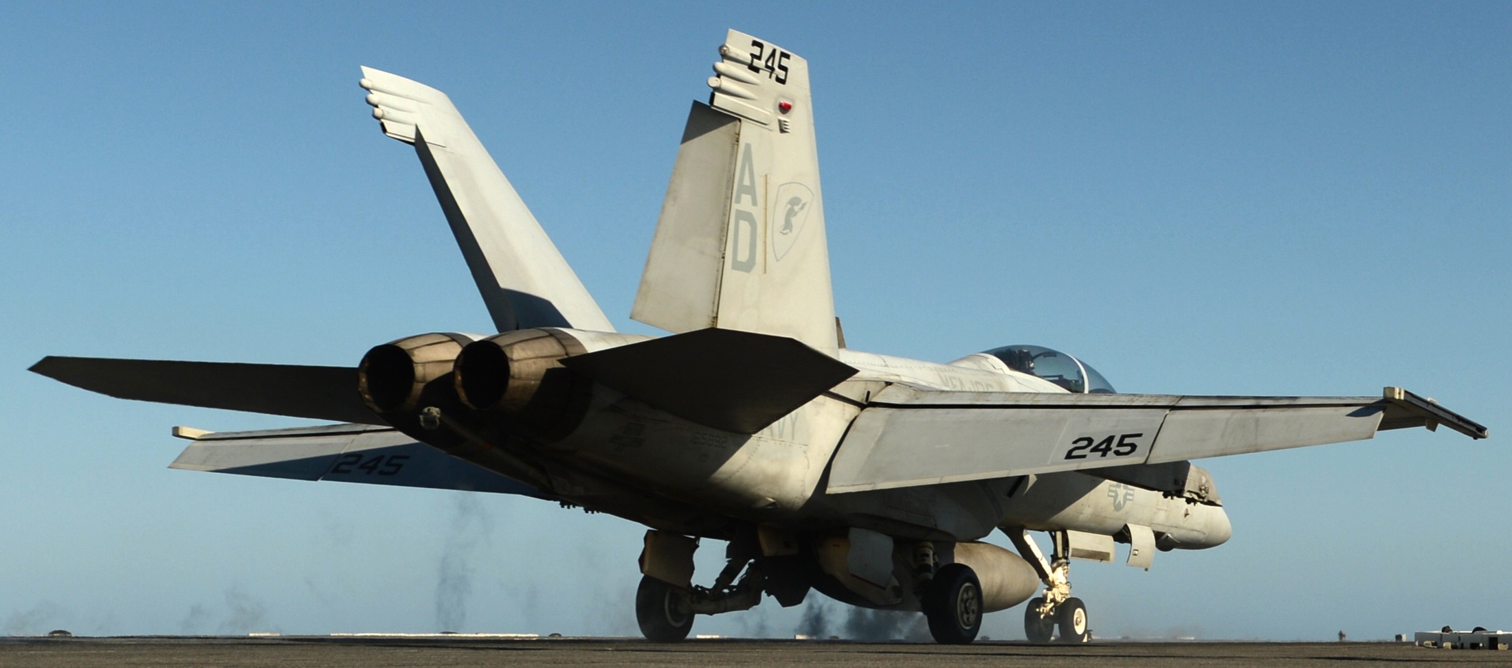 vfa-106 gladiators strike fighter squadron f/a-18f super hornet uss george h. w. bush 2013 111