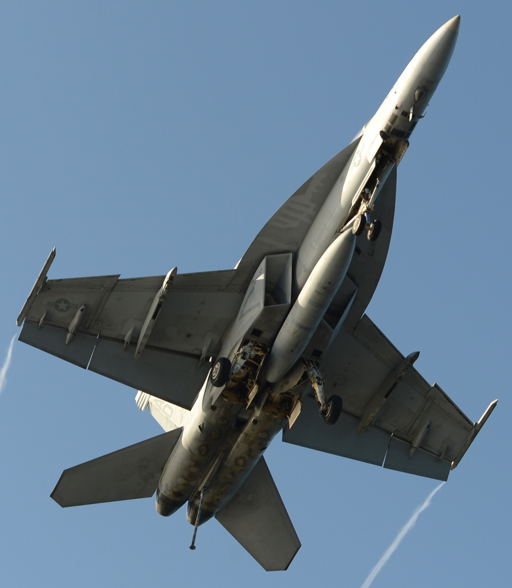 vfa-106 gladiators strike fighter squadron f/a-18f super hornet 2013 113