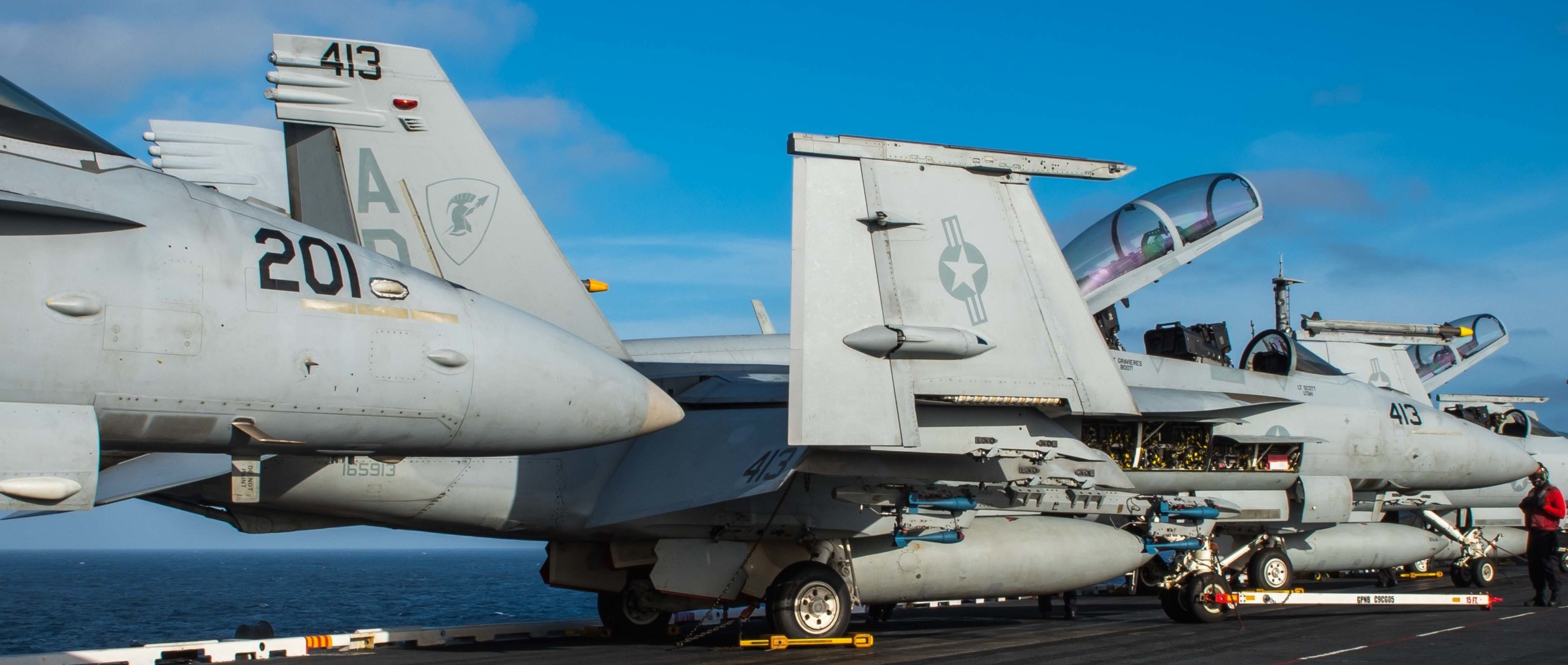 vfa-106 gladiators strike fighter squadron f/a-18f super hornet cvn-71 uss theodore roosevelt 2017 126