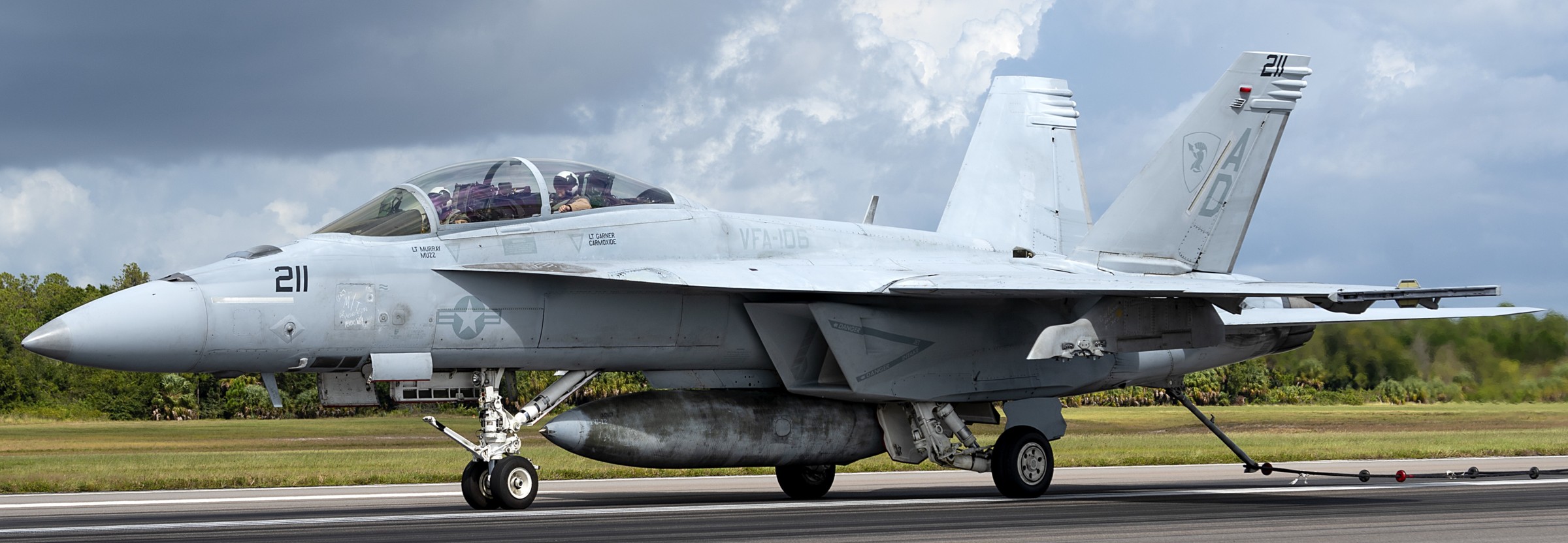 vfa-106 gladiators strike fighter squadron f/a-18f super hornet macdill afb florida 144