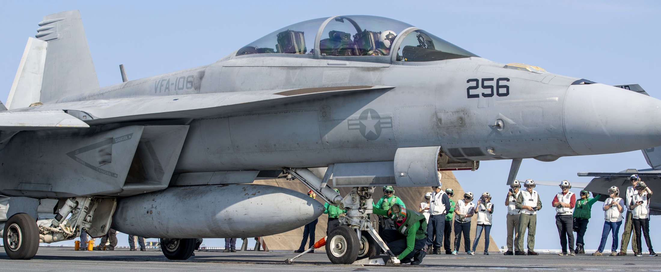 vfa-106 gladiators strike fighter squadron f/a-18f super hornet cvn-78 uss gerald r. ford 2022 166