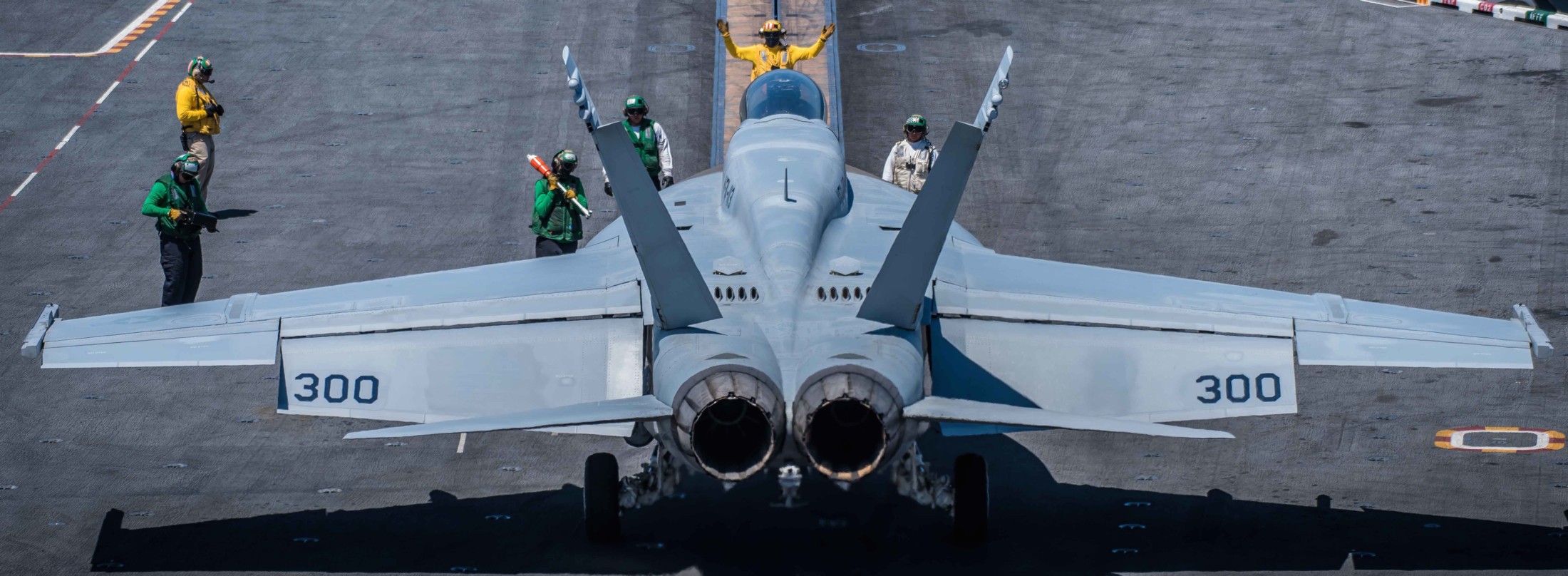 vfa-113 stingers strike fighter squadron f/a-18e super hornet cvw-17 cvn-71 uss theodore roosevelt 129