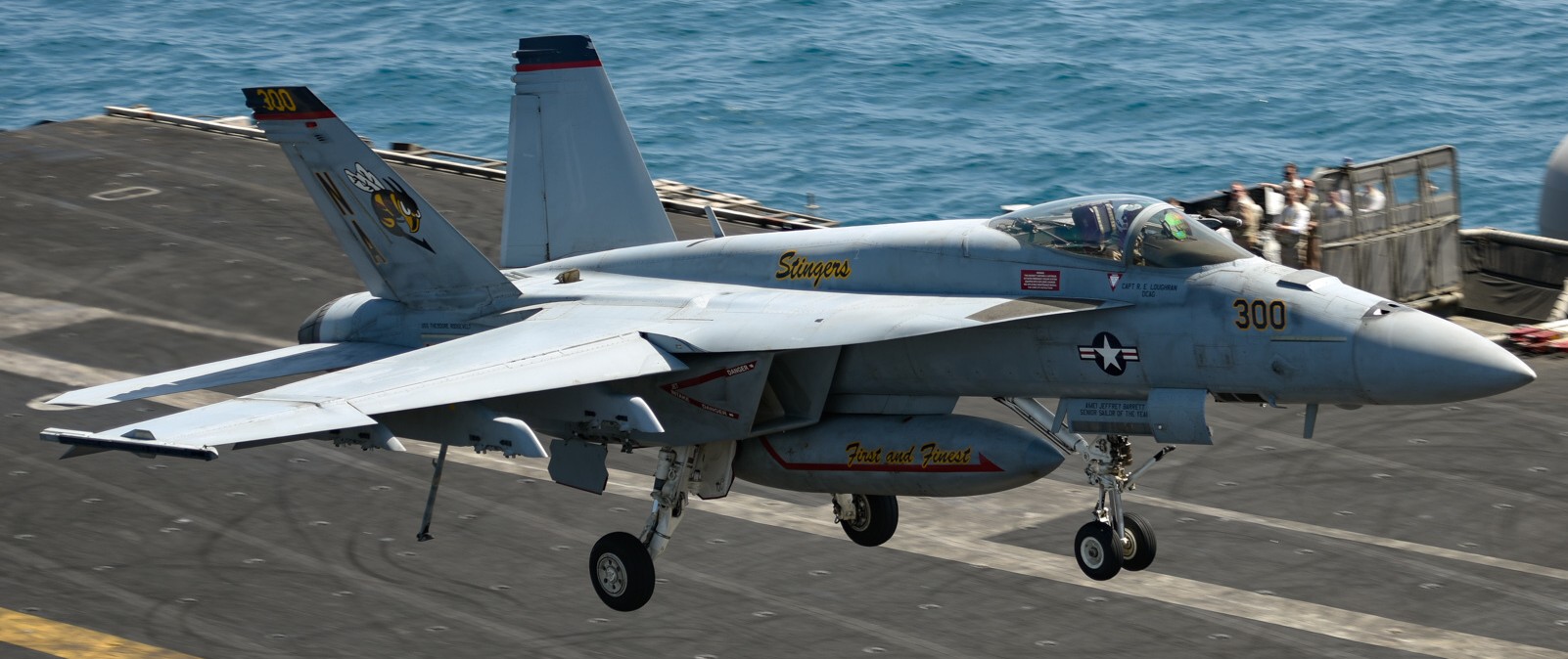 vfa-113 stingers strike fighter squadron f/a-18e super hornet cvw-17 cvn-71 uss theodore roosevelt 143