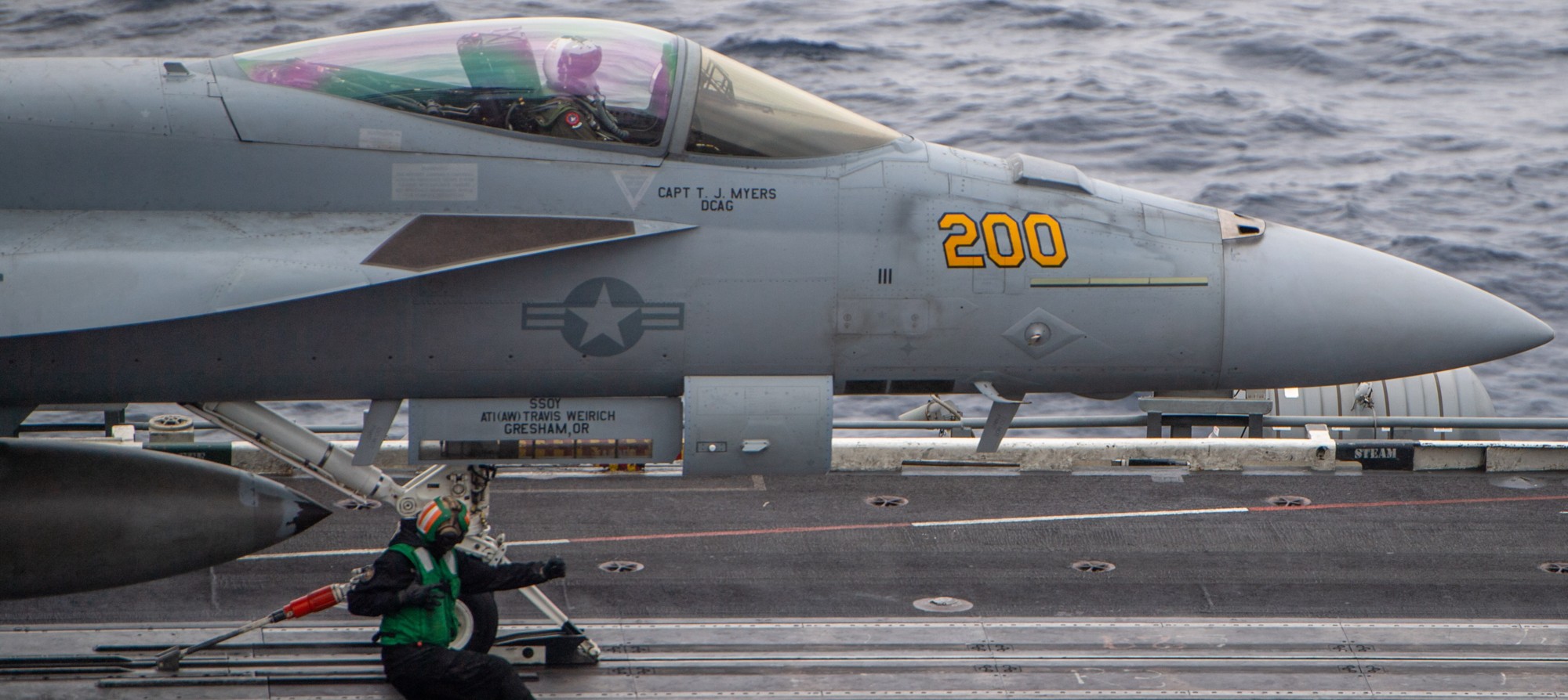 vfa-113 stingers strike fighter squadron f/a-18e super hornet cvw-2 cvn-70 uss carl vinson 181