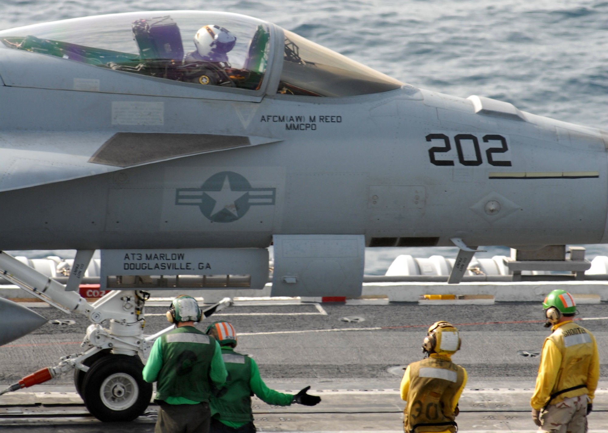 vfa-115 eagles strike fighter squadron f/a-18e super hornet cvw-14 cvn-76 uss ronald reagan 82