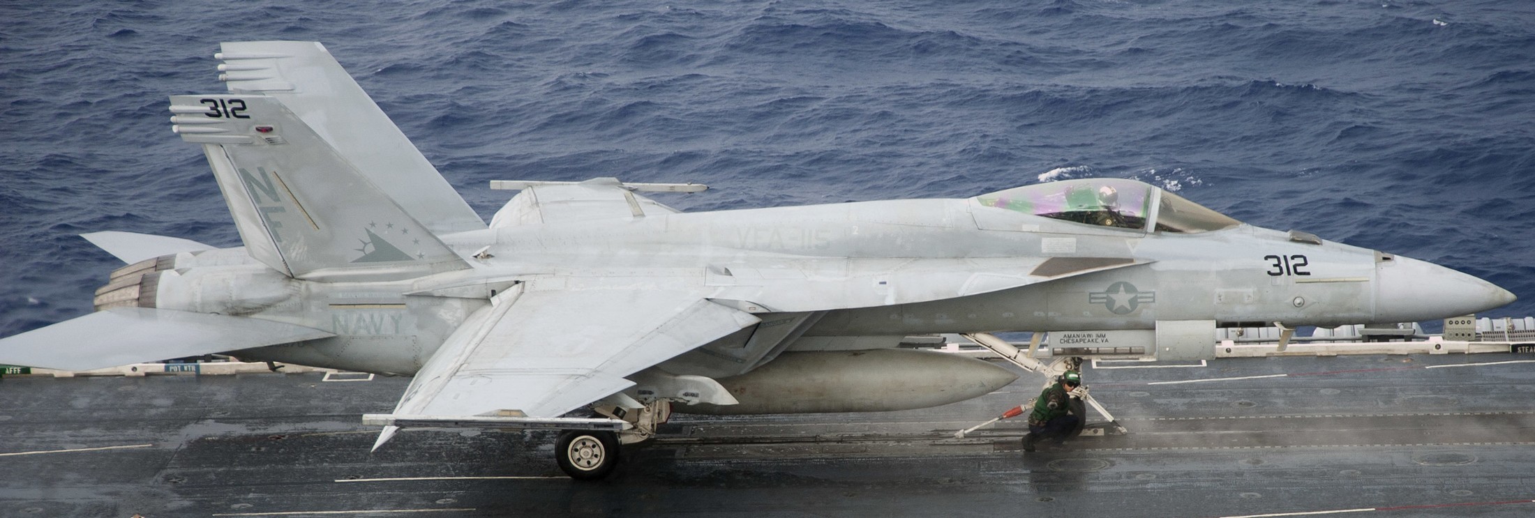 vfa-115 eagles strike fighter squadron f/a-18e super hornet cvw-5 cvn-73 uss george washington 2014 85