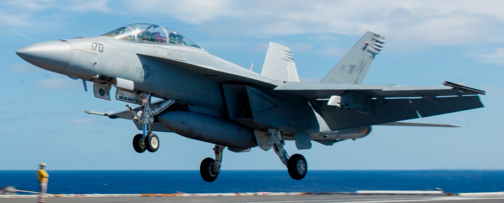 vfa-122 flying eagles strike fighter squadron f/a-18f super hornet 2015 45