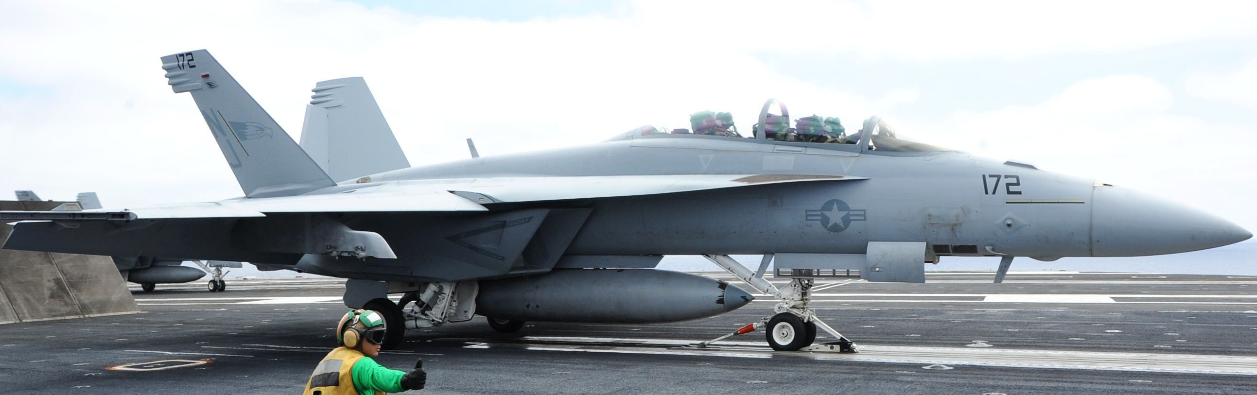 vfa-122 flying eagles strike fighter squadron f/a-18f super hornet cvn-76 uss ronald reagan 48