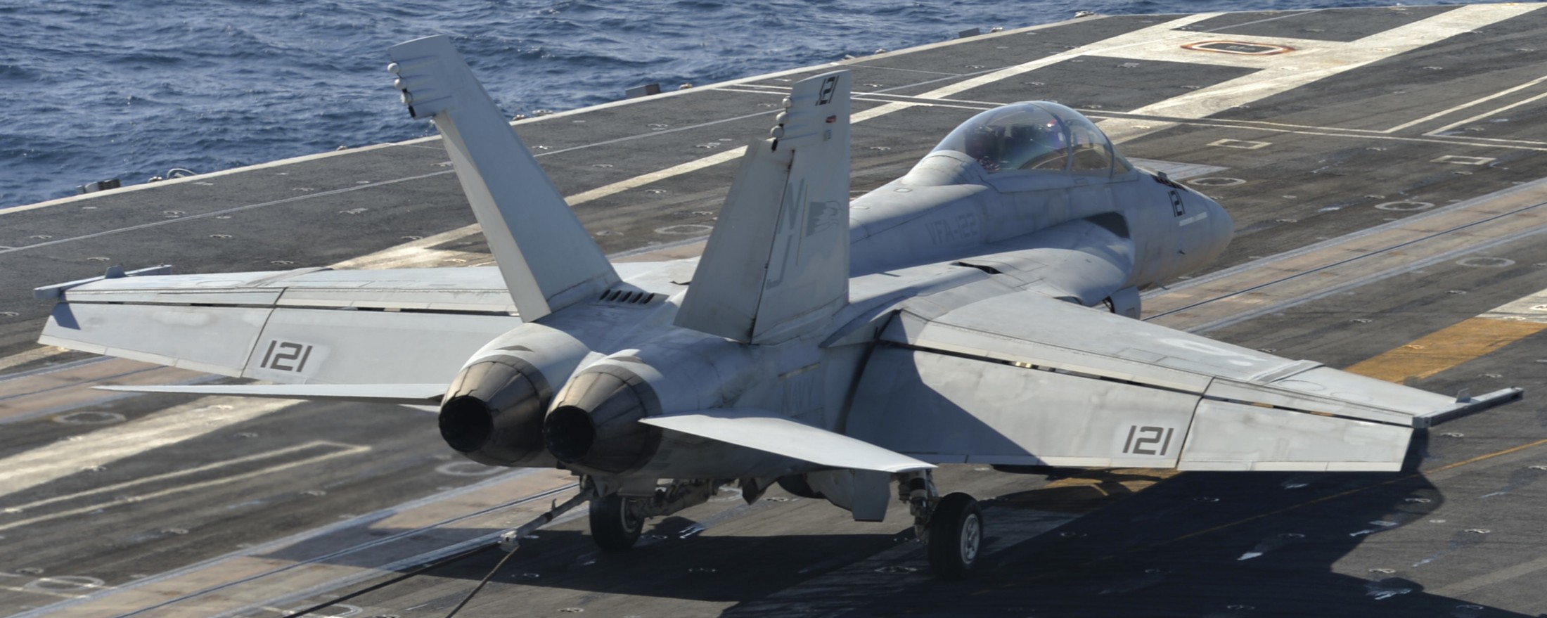 vfa-122 flying eagles strike fighter squadron f/a-18f super hornet cvn-68 uss nimitz 51