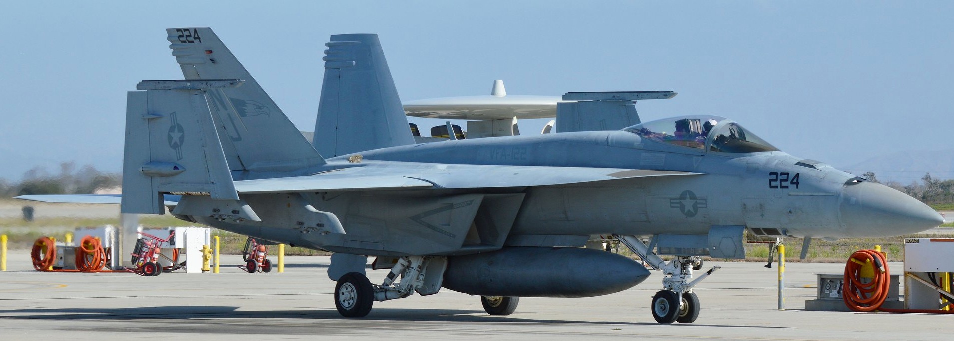 vfa-122 flying eagles strike fighter squadron f/a-18e super hornet nas point mugu ventura county 2019 54