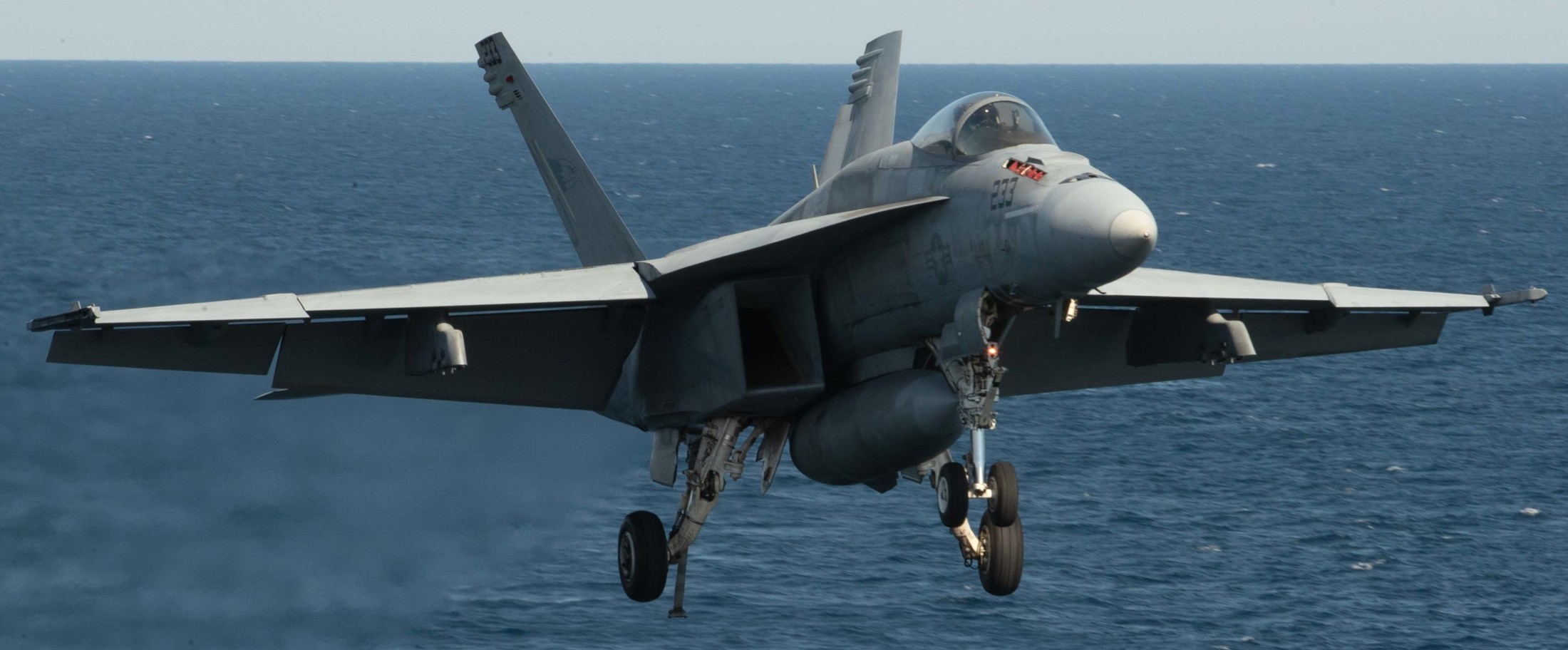 vfa-122 flying eagles strike fighter squadron f/a-18e super hornet cvn-78 uss gerald r. ford 61