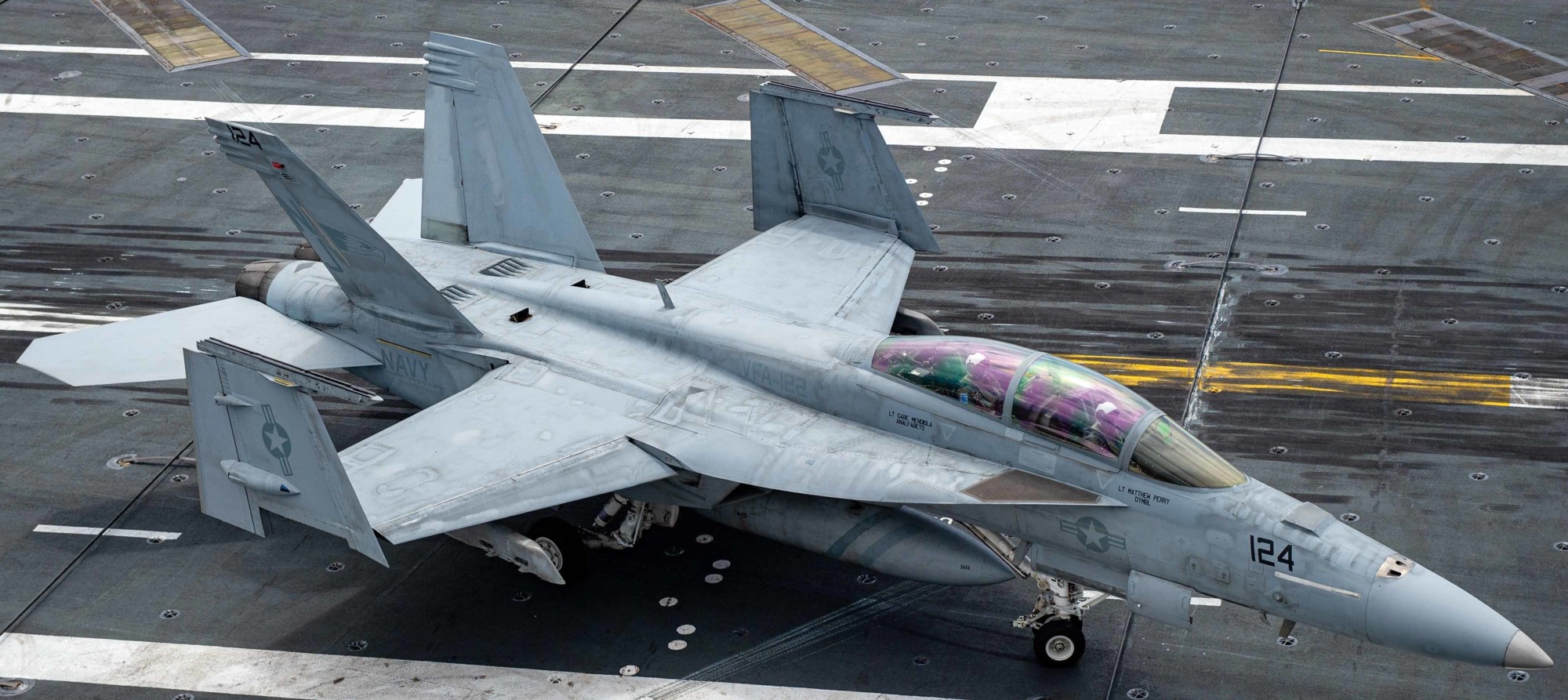 vfa-122 flying eagles strike fighter squadron f/a-18f super hornet cvn-70 uss carl vinson 2022 66