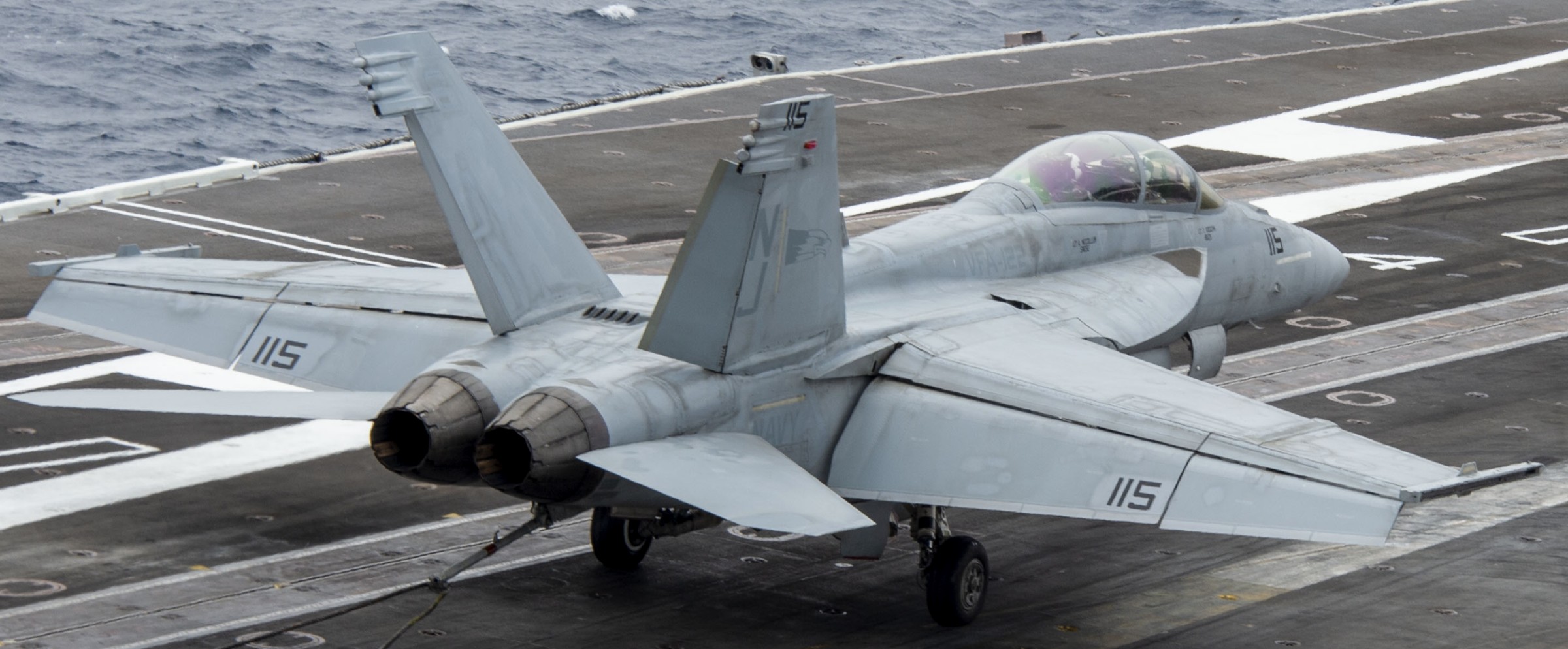 vfa-122 flying eagles strike fighter squadron f/a-18f super hornet cvn-70 uss carl vinson 2023 85