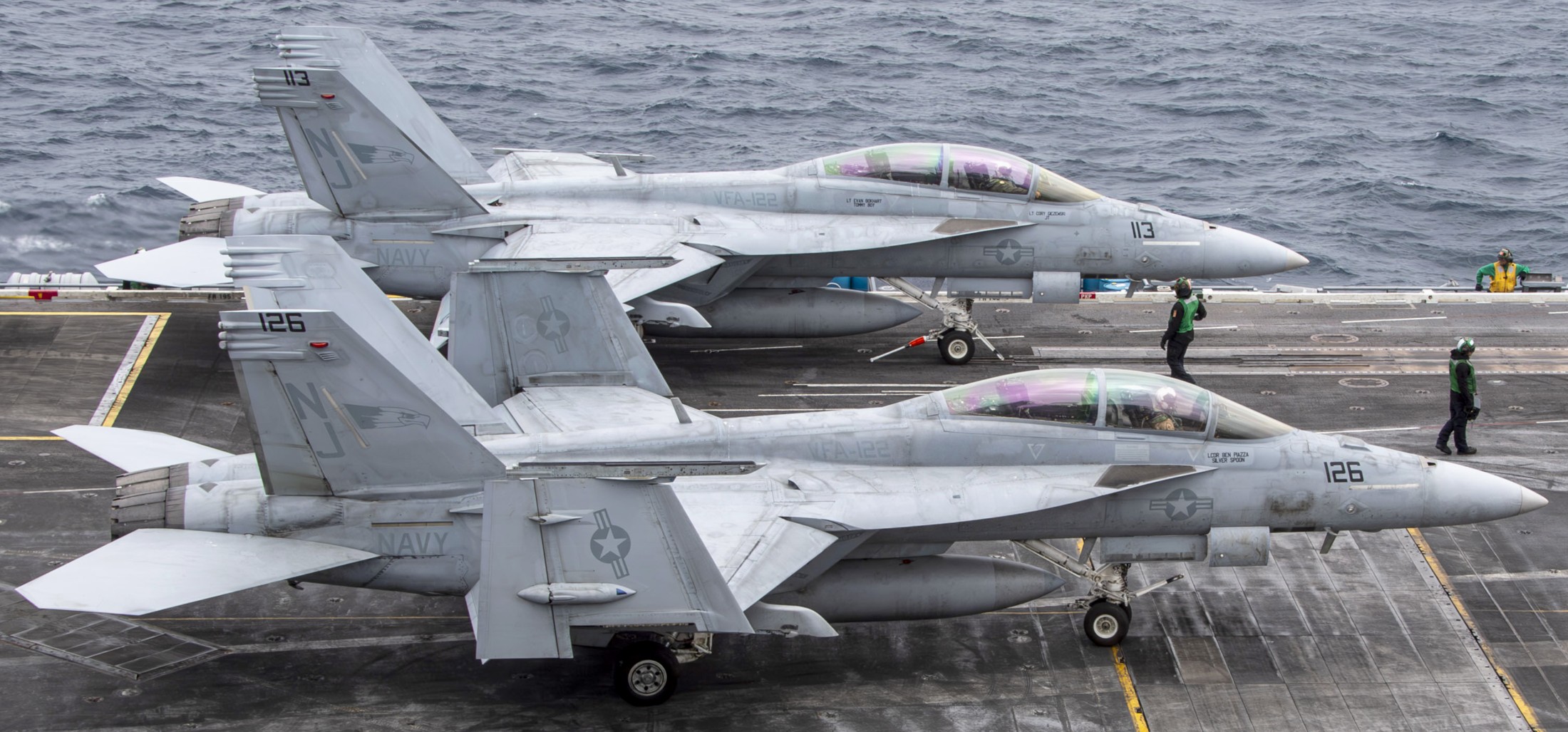 vfa-122 flying eagles strike fighter squadron f/a-18f super hornet cvn-72 uss abraham lincoln 95