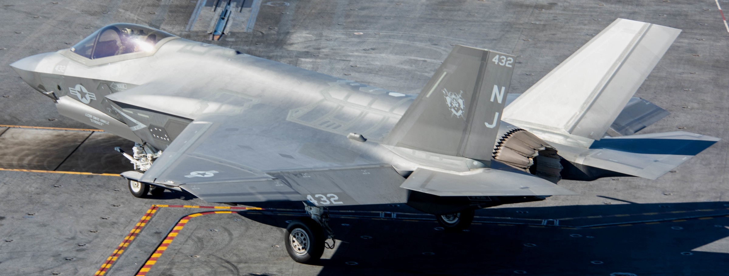 vfa-125 rough raiders strike fighter squadron f-35c lightning ii navy uss nimitz 84