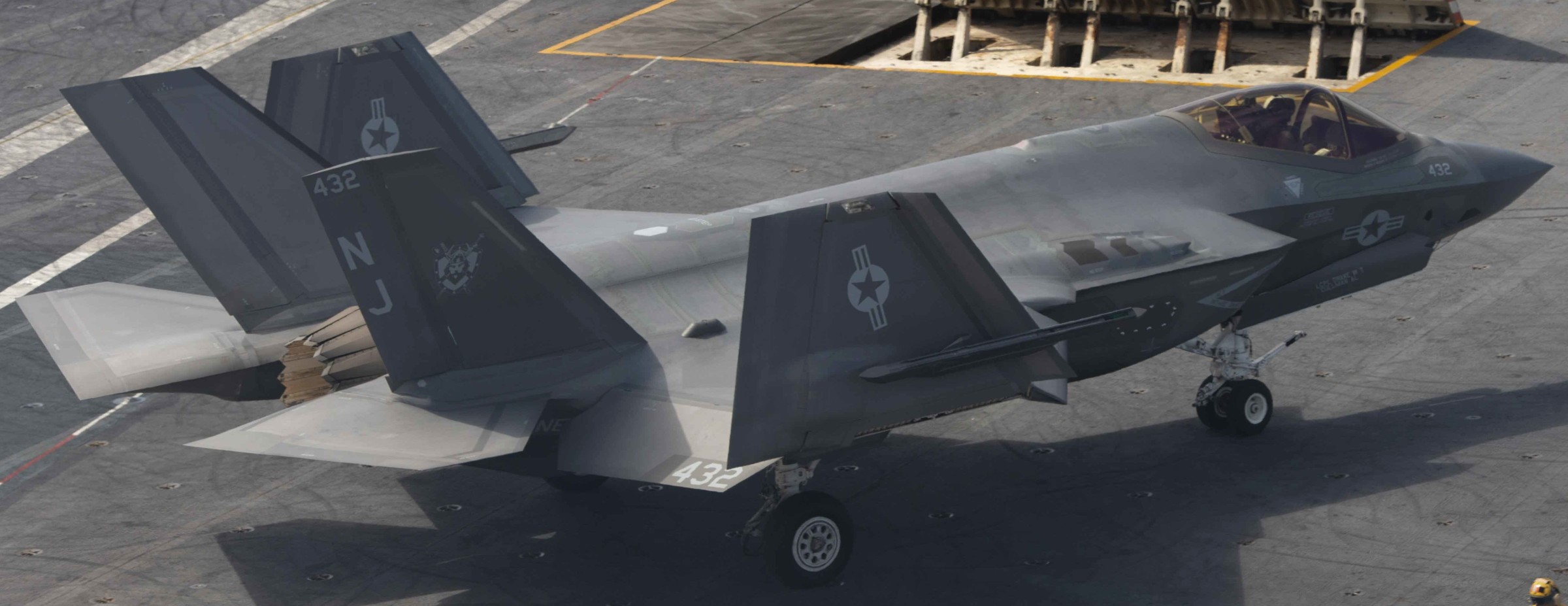 vfa-125 rough raiders strike fighter squadron f-35c lightning ii navy fleet replacement 88