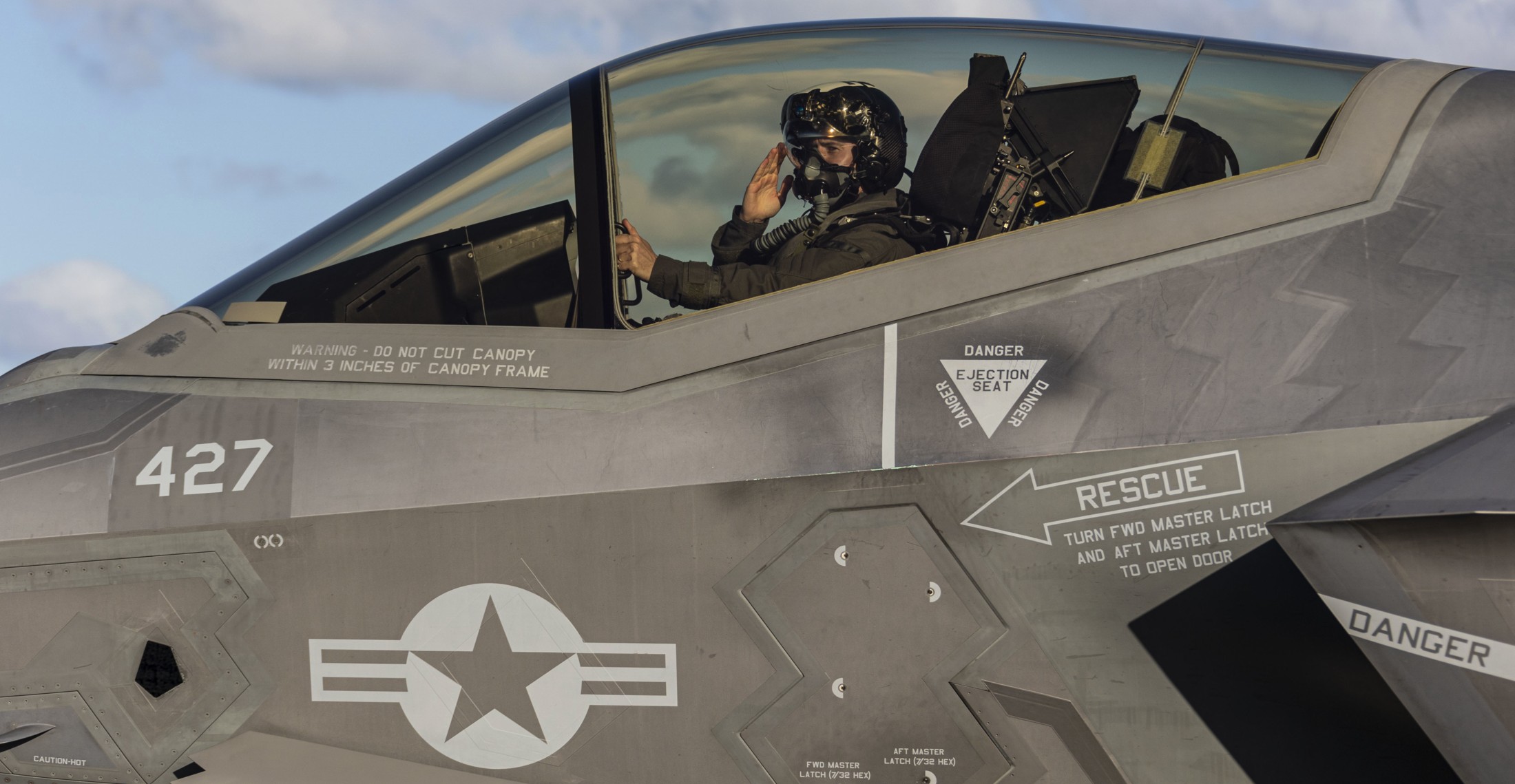 vfa-125 rough raiders strike fighter squadron f-35c lightning ii navy 89