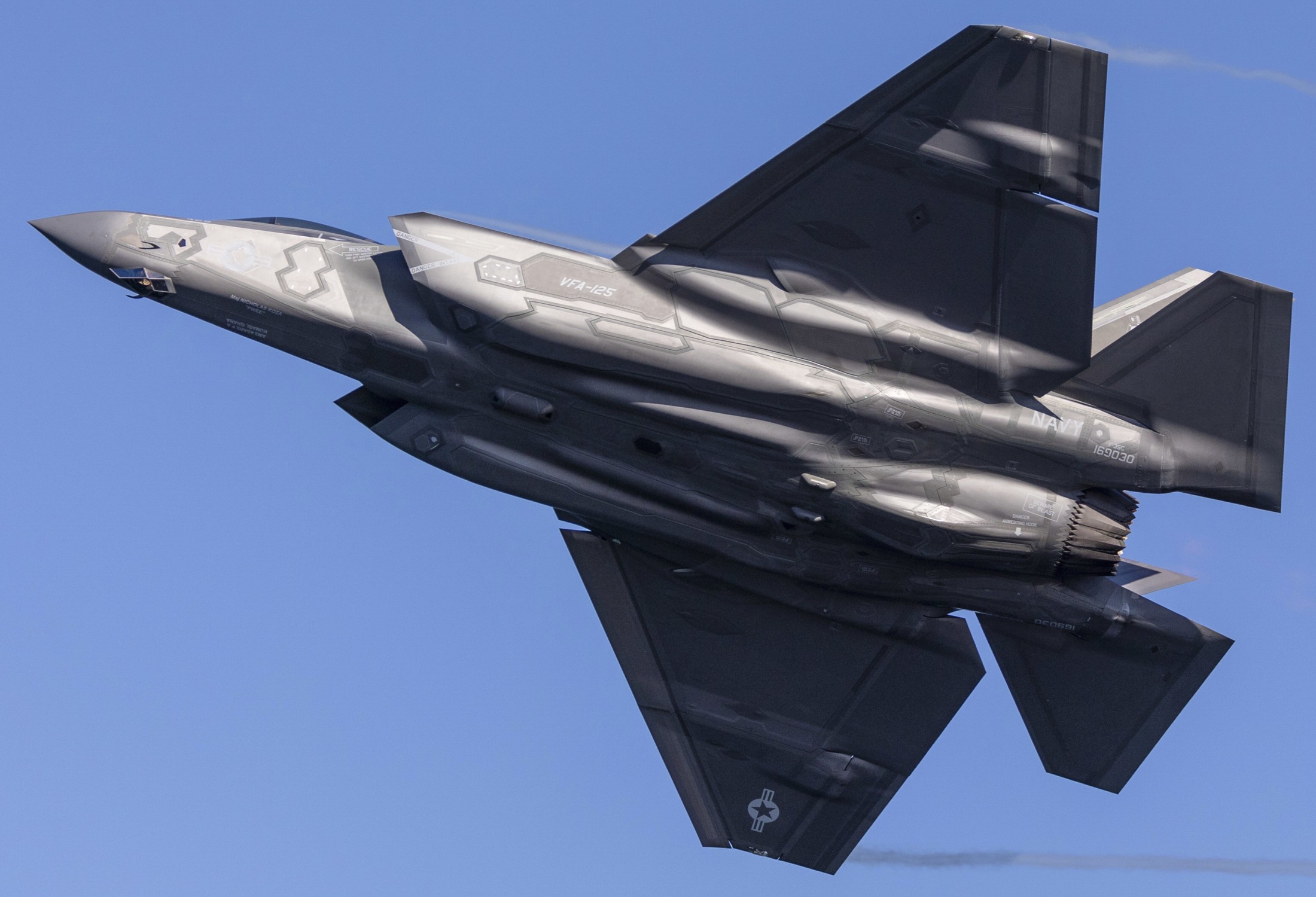 vfa-125 rough raiders strike fighter squadron f-35c lightning ii navy frs nas lemoore 91