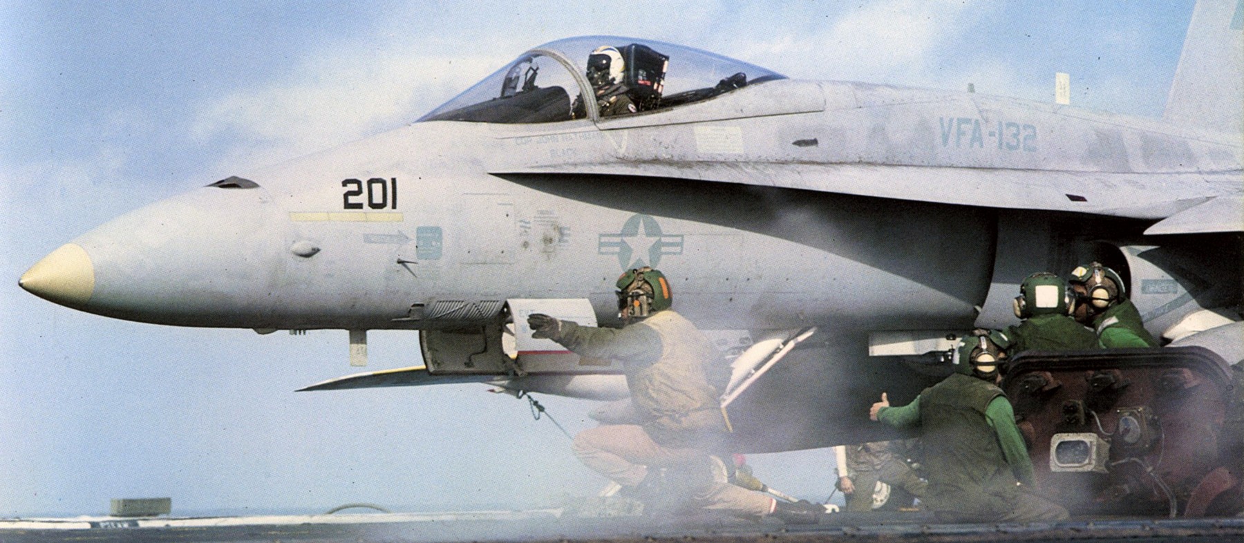 vfa-132 privateers strike fighter squadron f/a-18a hornet cvw-13 cv-43 uss coral sea 1986 lybia 36