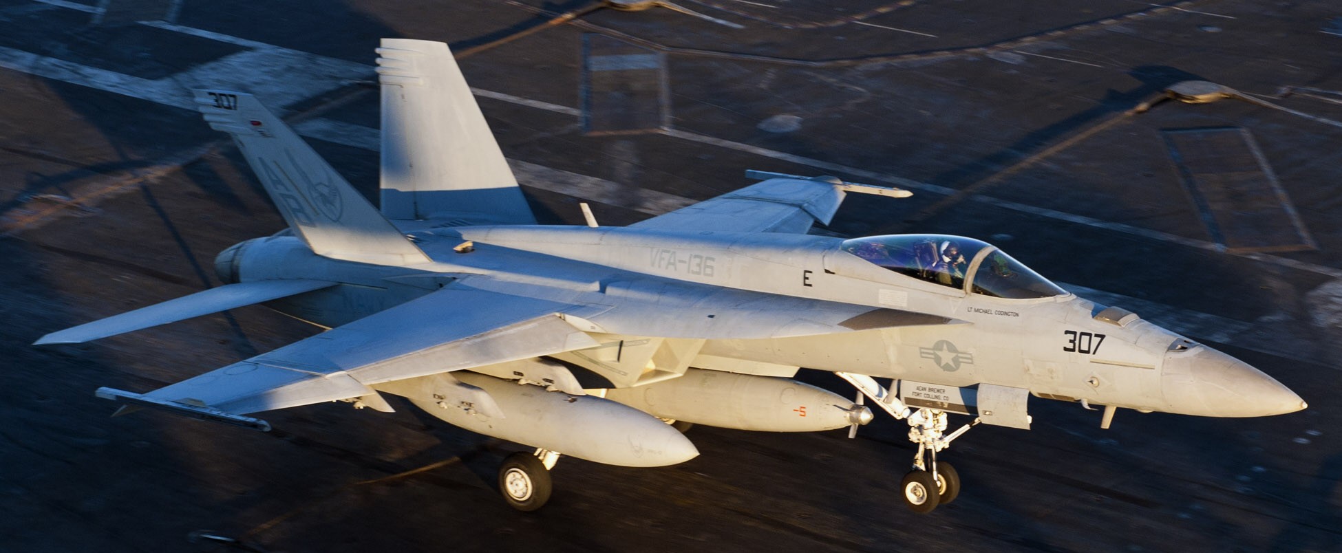 vfa-136 knighthawks strike fighter squadron f/a-18e super hornet cvw-1 cvn-65 uss enterprise 2012 134