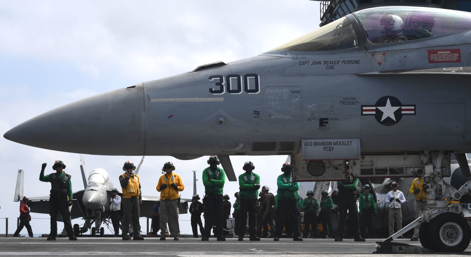 vfa-136 knighthawks strike fighter squadron f/a-18e super hornet cvw-1 cvn-75 uss harry s. truman 151