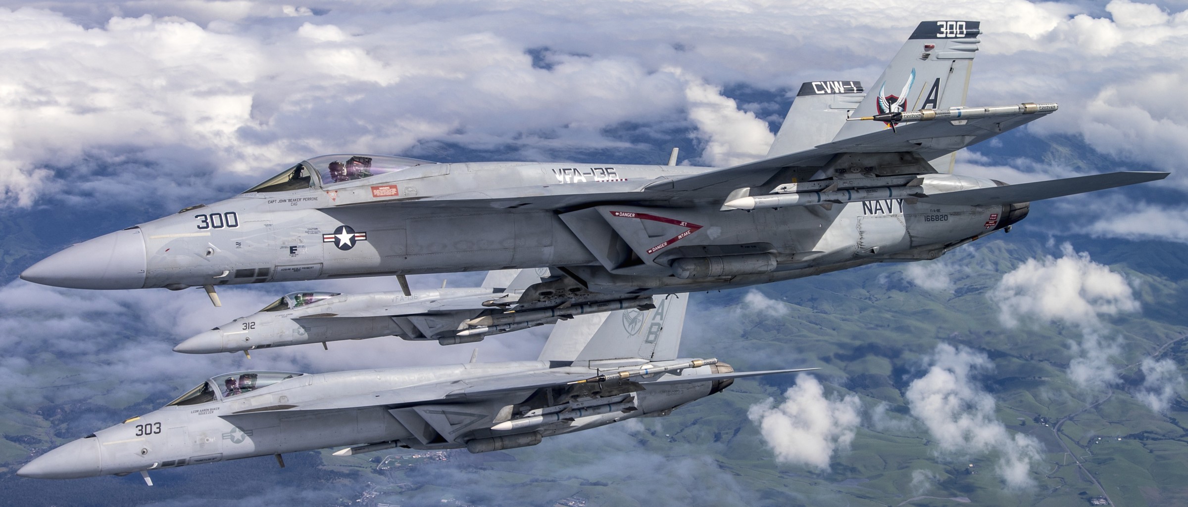 vfa-136 knighthawks strike fighter squadron f/a-18e super hornet nas lemoore photoex 159