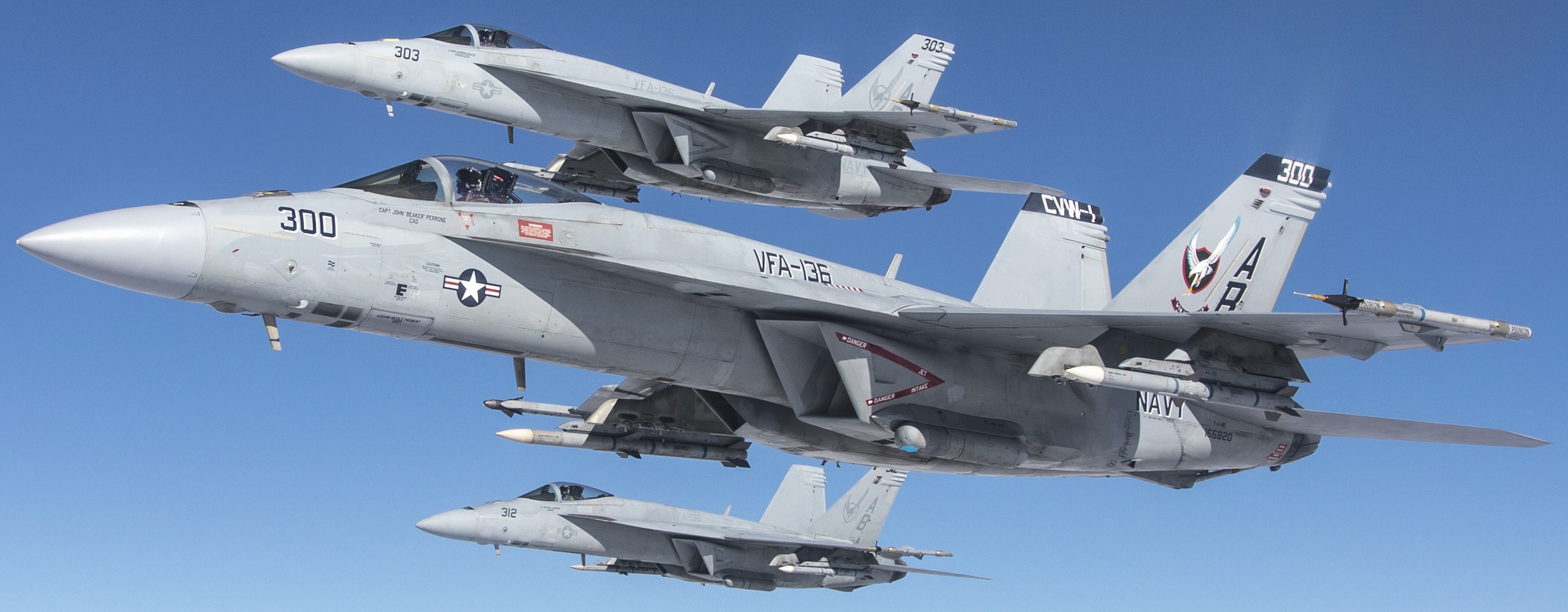 vfa-136 knighthawks strike fighter squadron f/a-18e super hornet nas lemoore 166