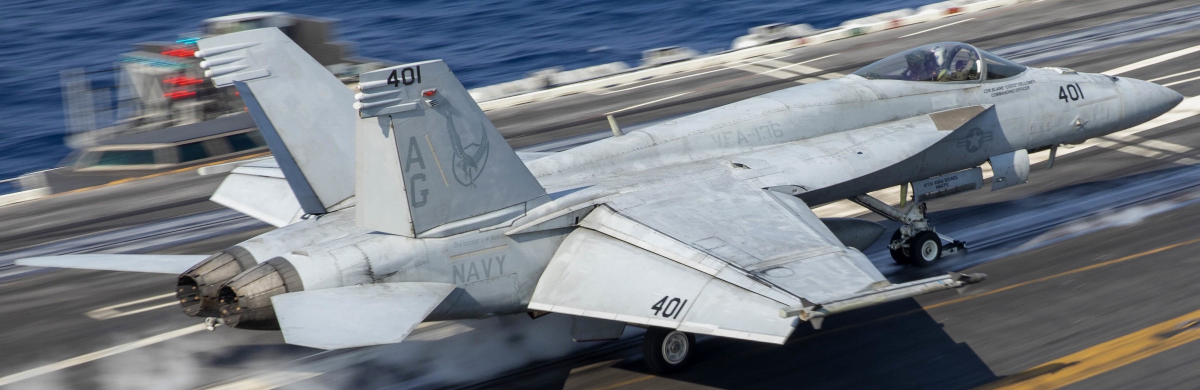 vfa-136 knighthawks strike fighter squadron f/a-18e super hornet cvw-7 cvn-77 uss george h. w. bush 192