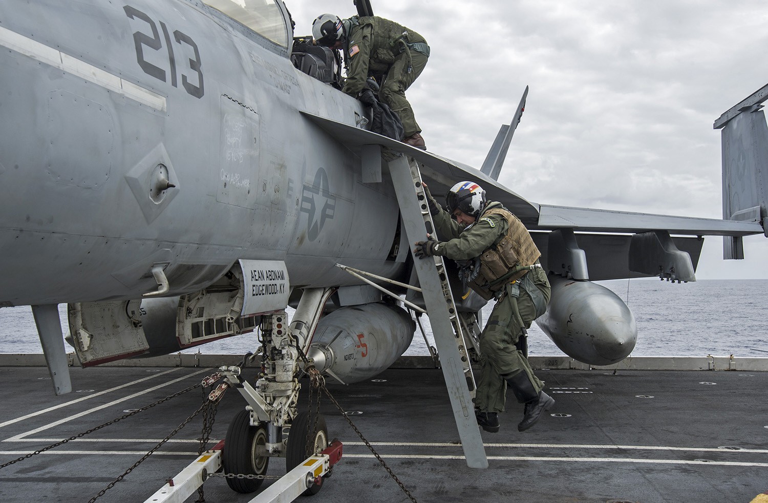 vfa-137 kestrels strike fighter squadron f/a-18f super hornet cvw-2 cvn-73 uss george washington 90