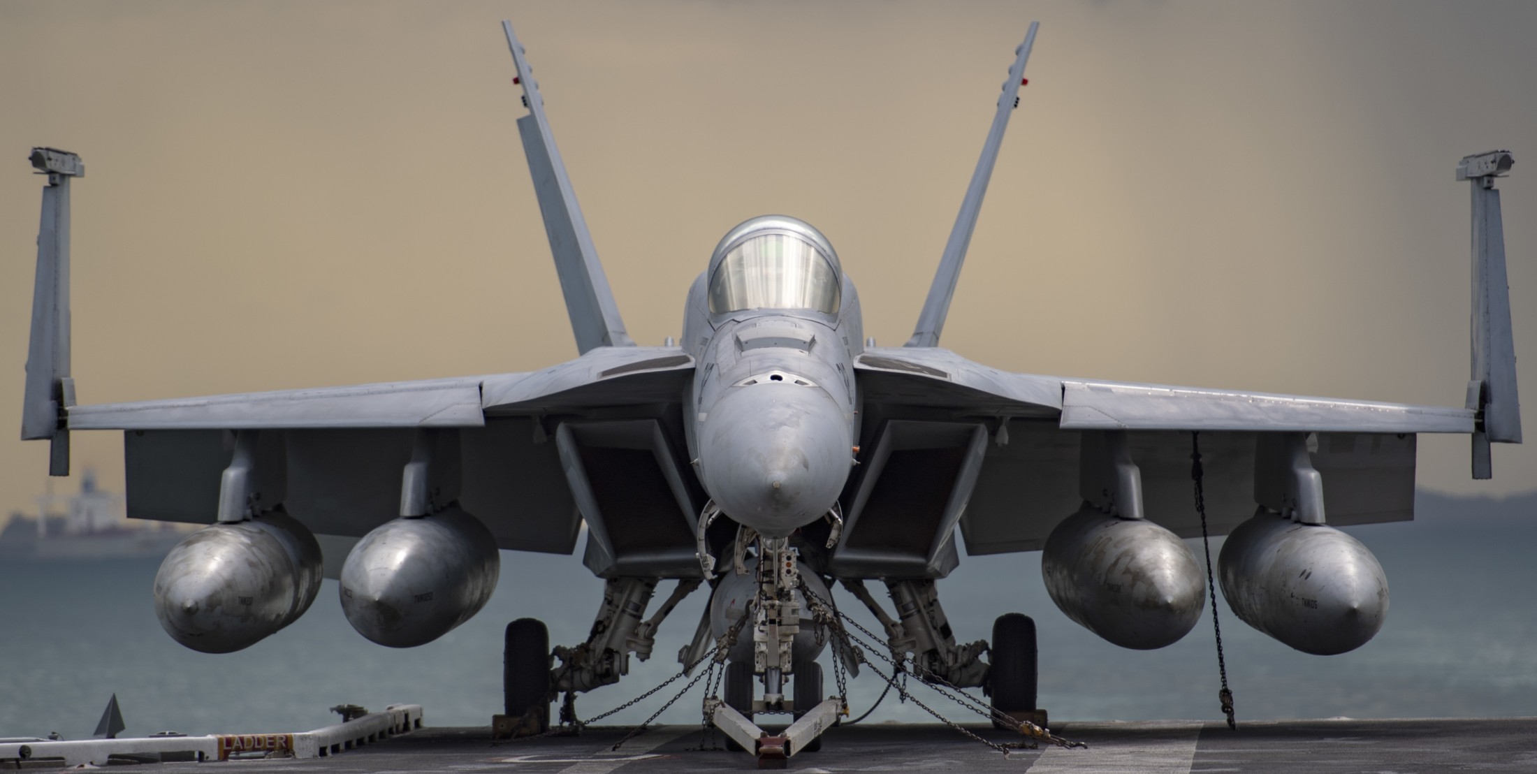 vfa-137 kestrels strike fighter squadron f/a-18e super hornet cvw-17 cvn-68 uss nimitz 119