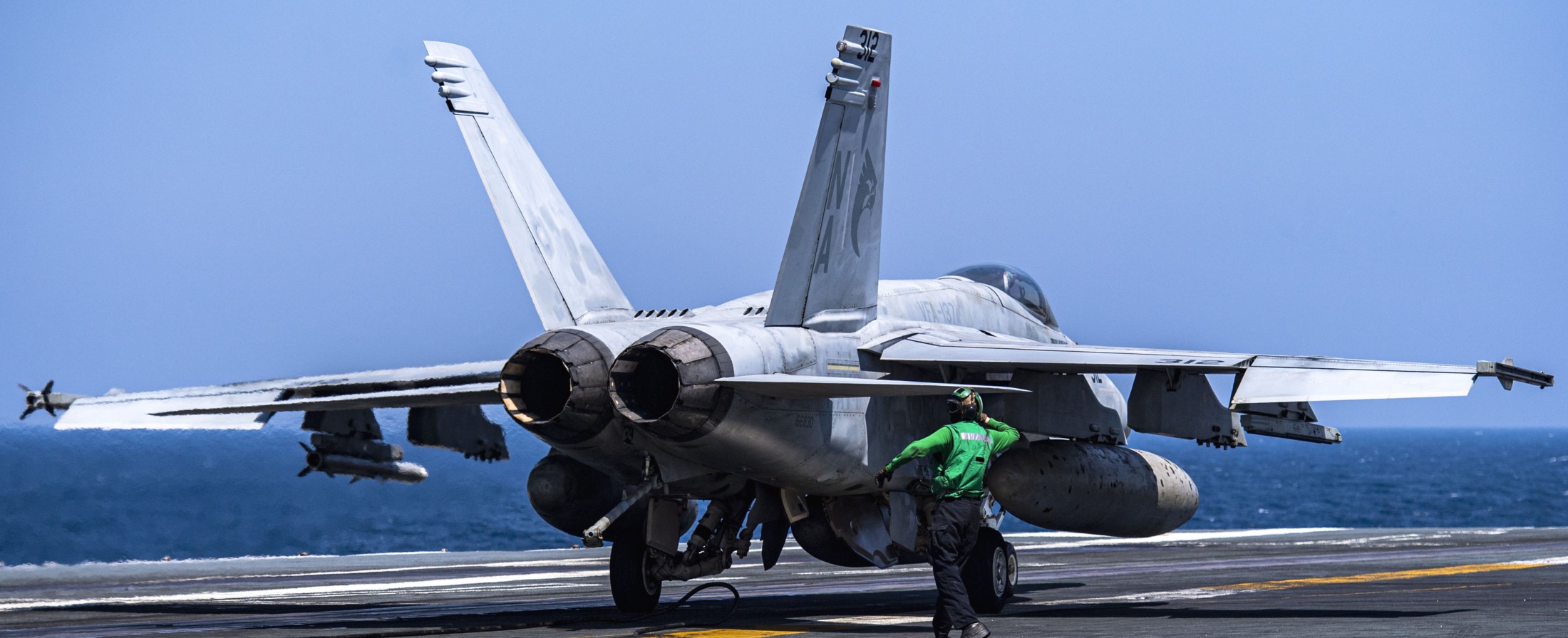 vfa-137 kestrels strike fighter squadron f/a-18e super hornet cvw-17 cvn-68 uss nimitz 156