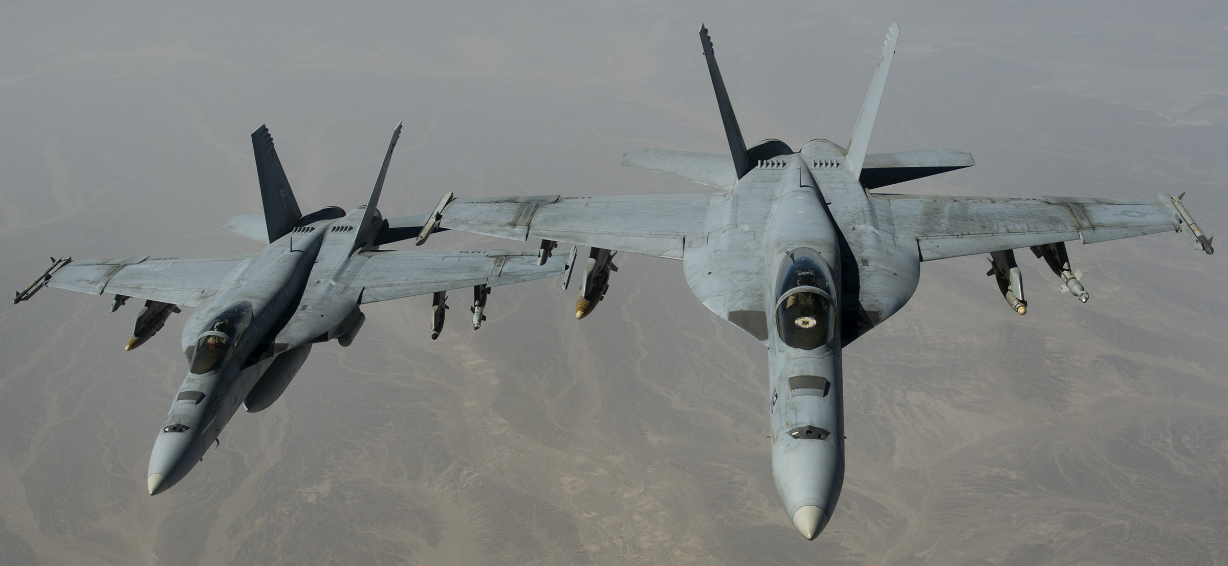 vfa-143 pukin dogs strike fighter squadron f/a-18e super hornet afghanistan 2013 88