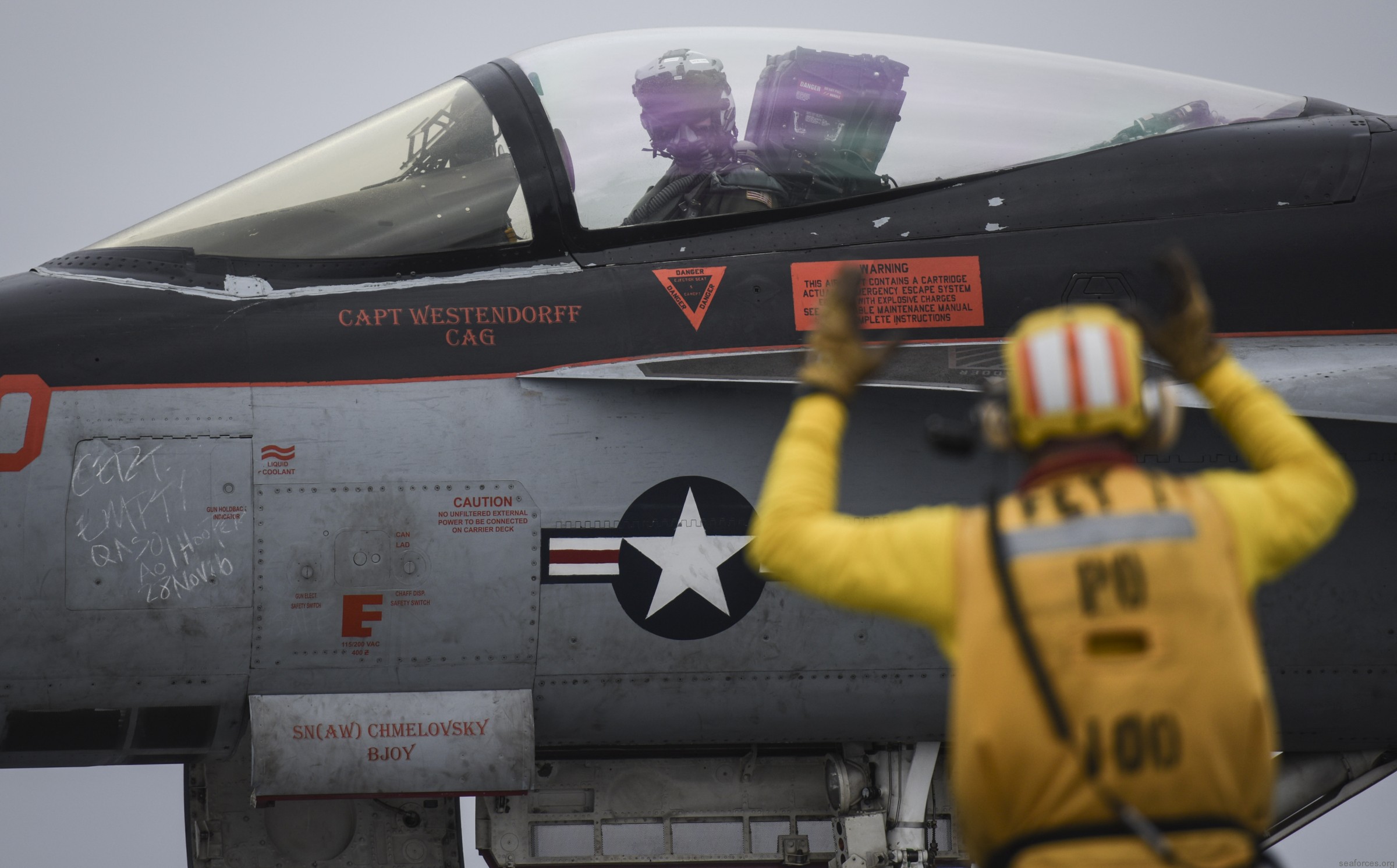 vfa-147 argonauts f/a-18e super hornet strike fighter squadron carrier air wing cvw-11 uss nimitz cvn-68  37