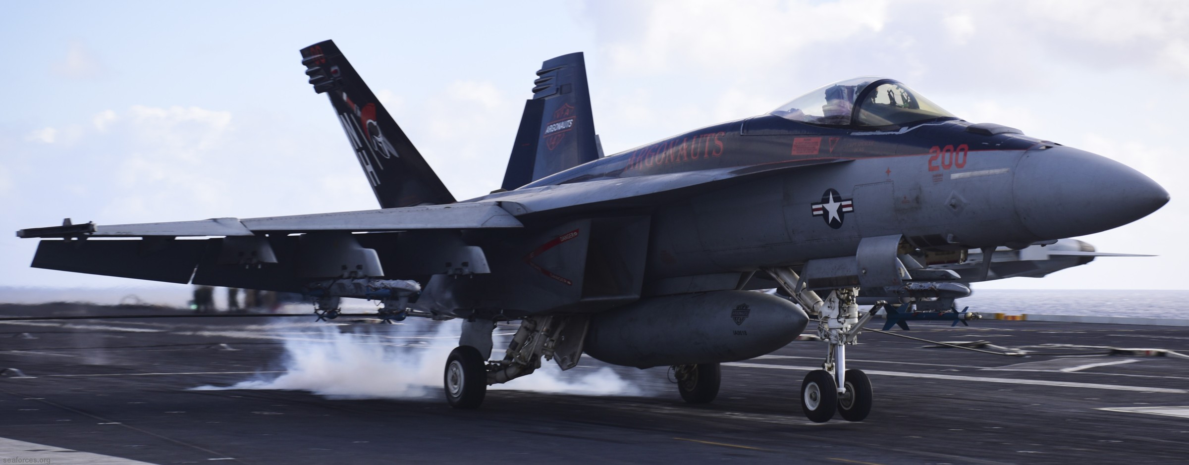 vfa-147 argonauts f/a-18e super hornet strike fighter squadron carrier air wing cvw-11 uss nimitz cvn-68  38