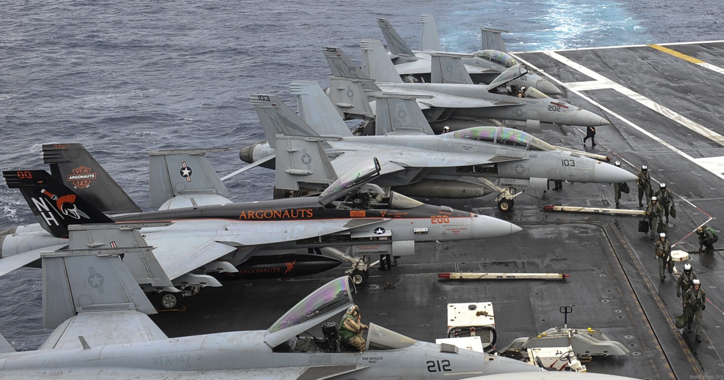 F a c e. F/A-18f super Hornet (VFA-2 / CVW-2) 100. F-18e of VFA-147. Boeing f/a-18e/f super Hornet цвет. VFA-147.