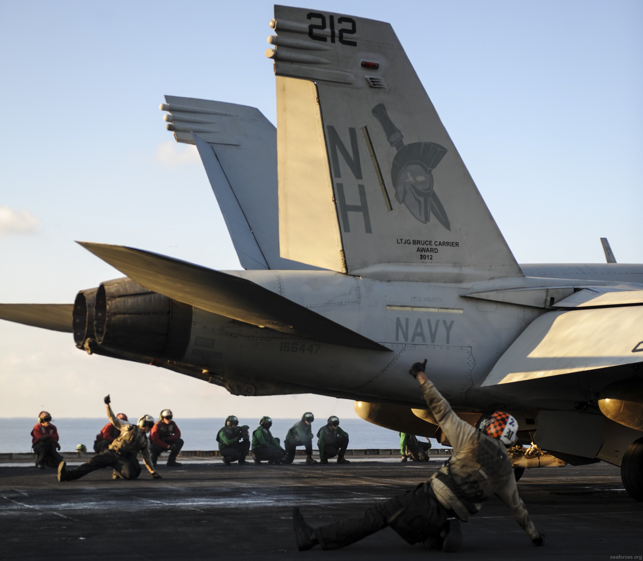 vfa-147 argonauts f/a-18e super hornet strike fighter squadron carrier air wing cvw-11 uss nimitz cvn-68  61