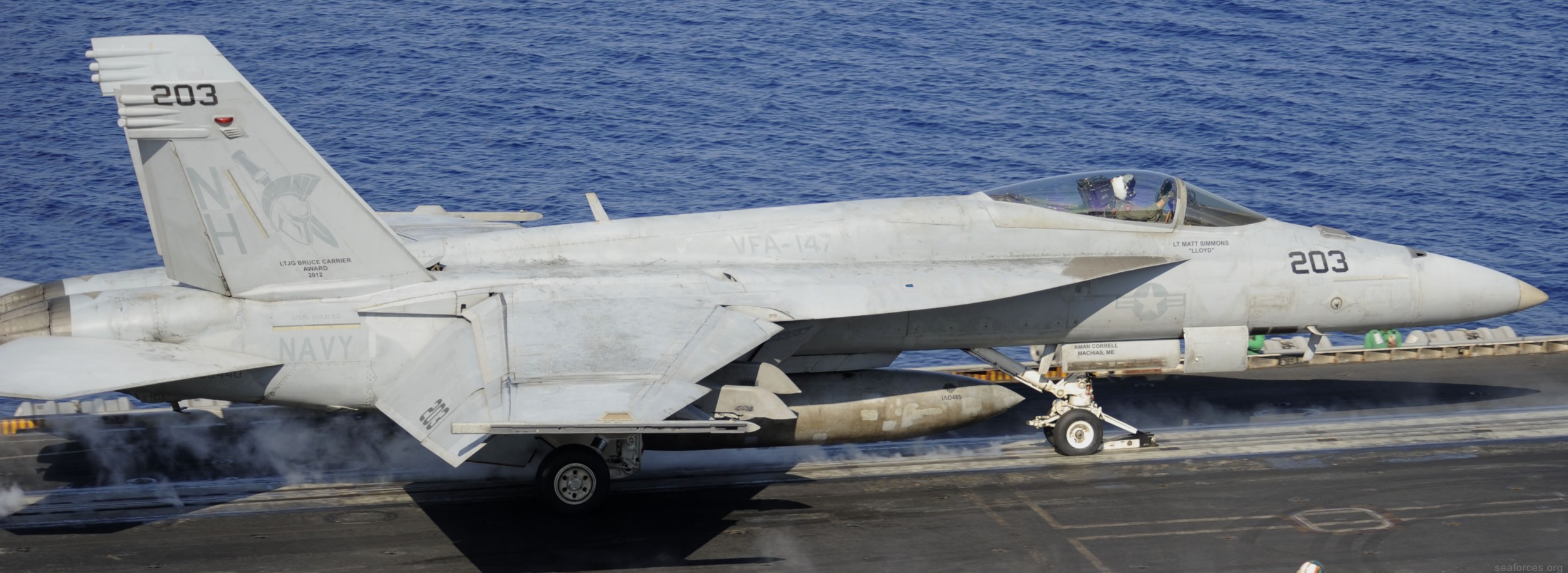 vfa-147 argonauts f/a-18e super hornet strike fighter squadron carrier air wing cvw-11 uss nimitz cvn-68  62