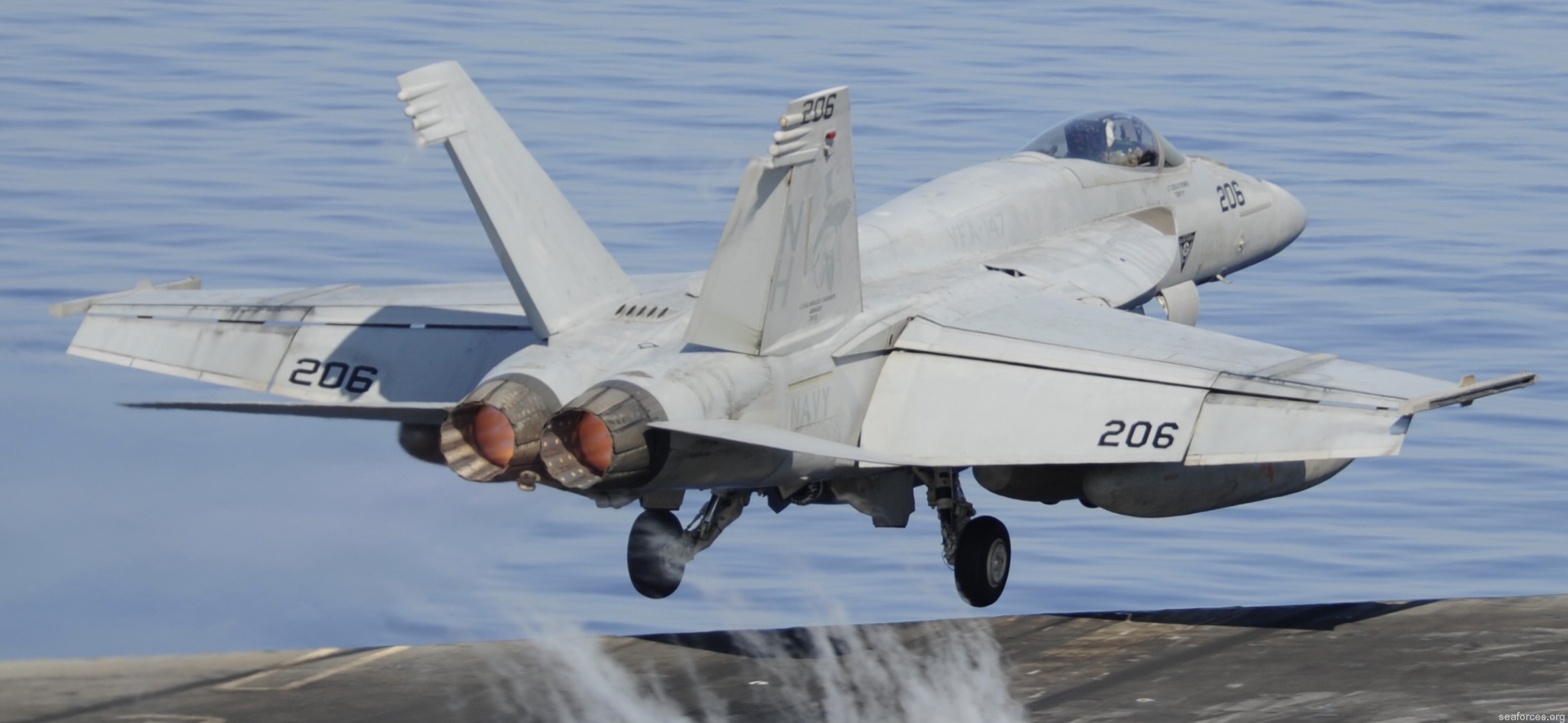 vfa-147 argonauts f/a-18e super hornet strike fighter squadron carrier air wing cvw-11 uss nimitz cvn-68  64