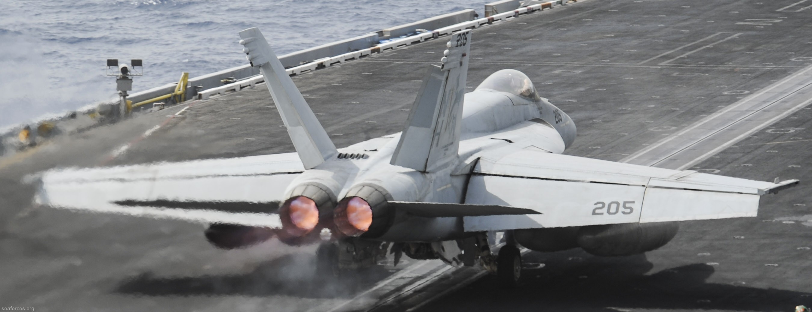 vfa-147 argonauts f/a-18e super hornet strike fighter squadron carrier air wing cvw-11 uss nimitz cvn-68  74